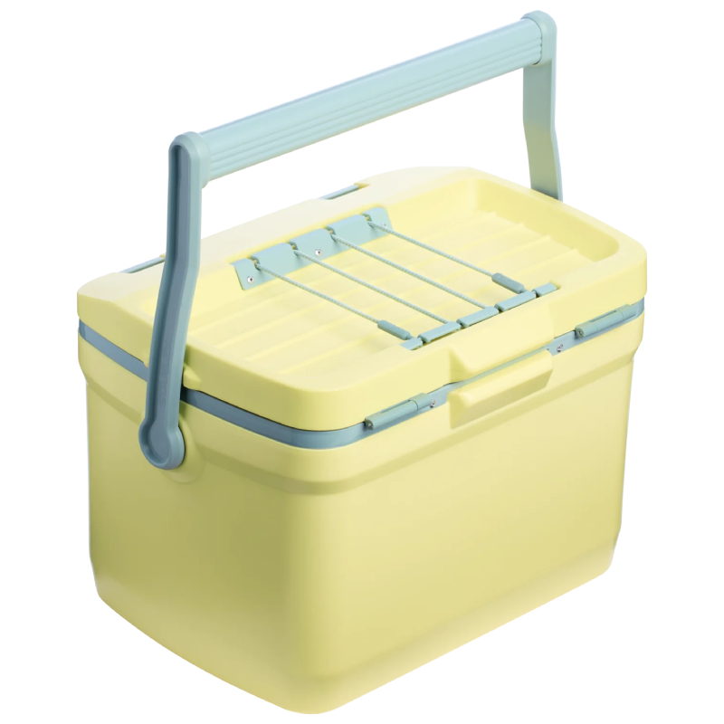 The Easy Carry Outdoor Cooler 15.1L / 16QT The Easy Carry Outdoor Cooler 15.1L / 16QT