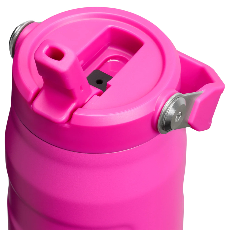 The IceFlow™ Bottle Flip Straw 2.0 0.7L / 24oz The IceFlow™ Bottle Flip Straw 2.0 0.7L / 24oz