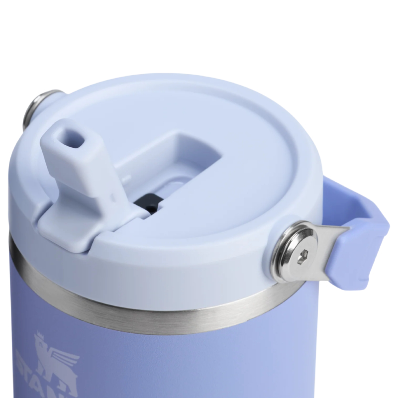 The IceFlow™ Flip Straw 2.0 Tumbler 0.6L / 20oz IceFlow™ Flip Straw Tumbler | 0.59L