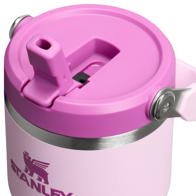 The IceFlow™ Flip Straw 2.0 Tumbler 0.6L / 20oz IceFlow™ Flip Straw Tumbler | 0.59L