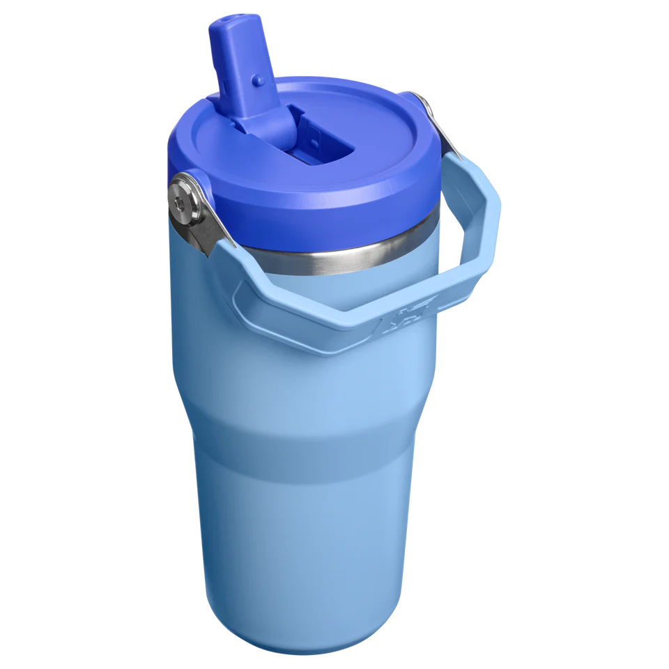 The IceFlow™ Flip Straw 2.0 Tumbler 0.6L / 20oz The IceFlow™ Flip Straw 2.0 Tumbler 0.6L / 20oz - Blue Sky
