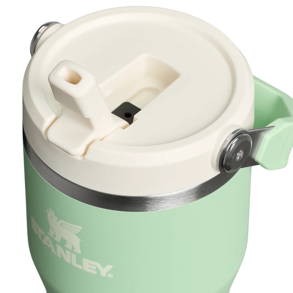The IceFlow™ Flip Straw 2.0 Tumbler 0.6L / 20oz The IceFlow™ Flip Straw 2.0 Tumbler 0.6L / 20oz - Pistachio