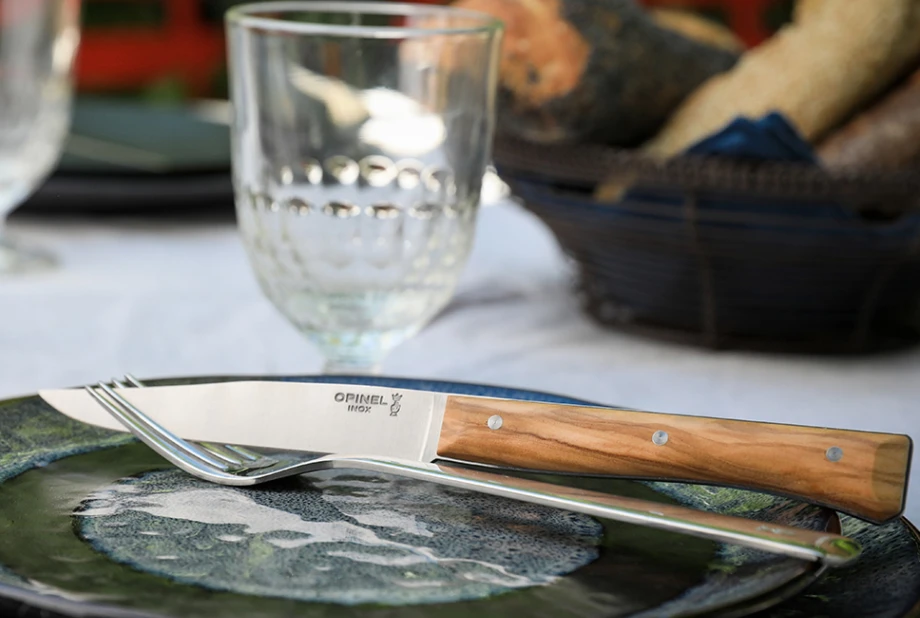 Facette Table Knives - Set of 4 - Olivier Set of 4 Facette Olive Wood table knives