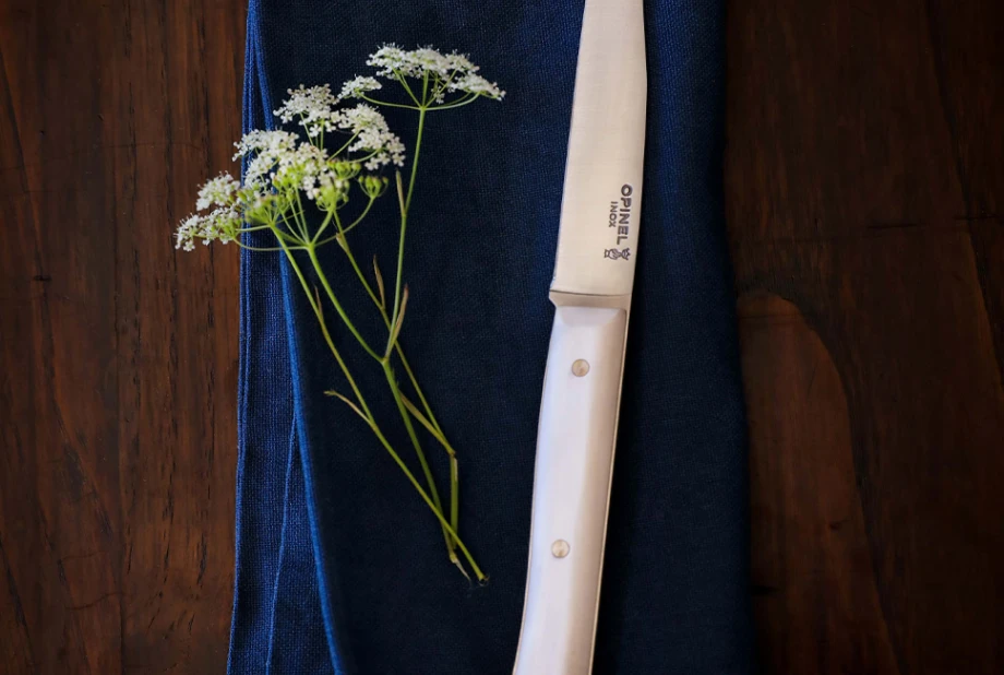 Facette Table Knives - Set of 4 - White Set of 4 Facette White table knives