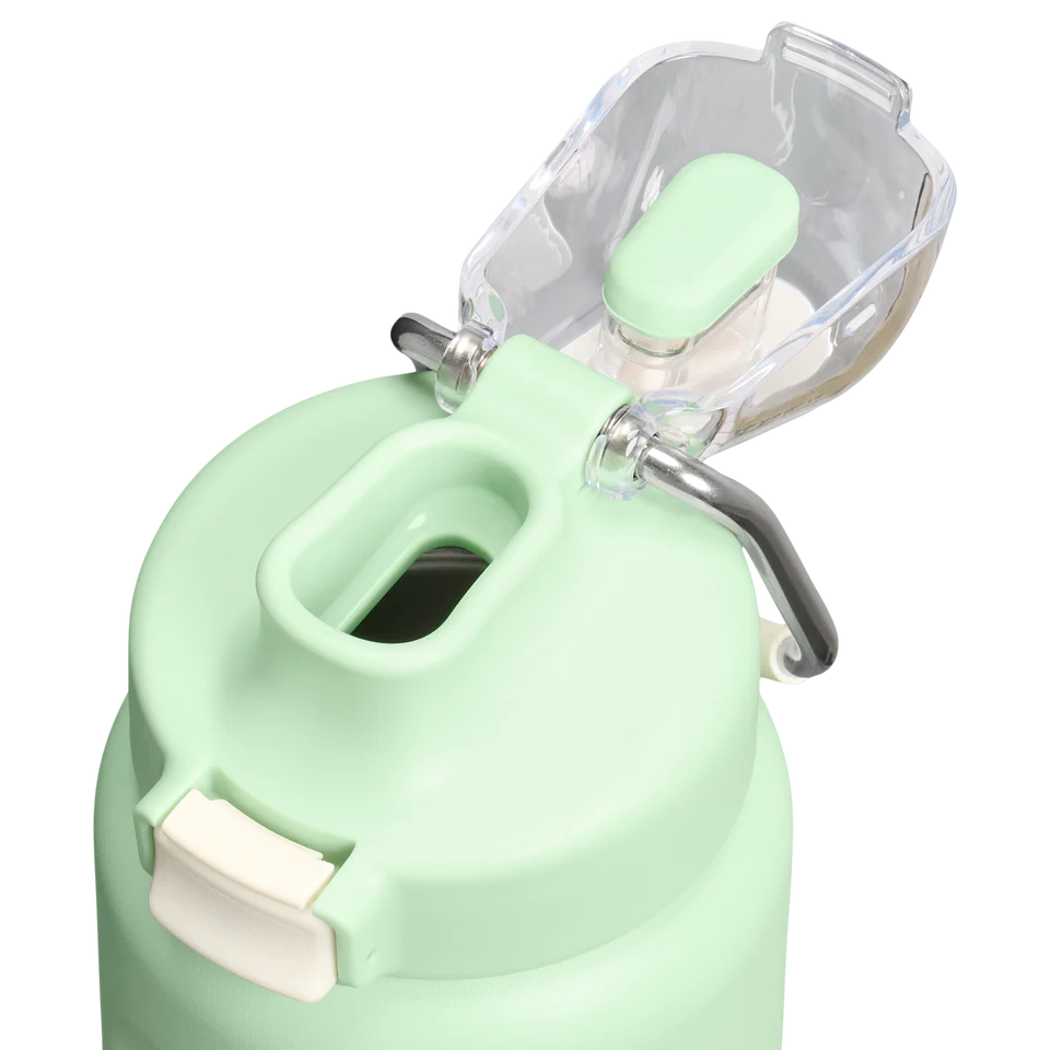 Classic Wellspring Bottle | 0.71L Classic Wellspring Bottle | 0.71L - Pistachio