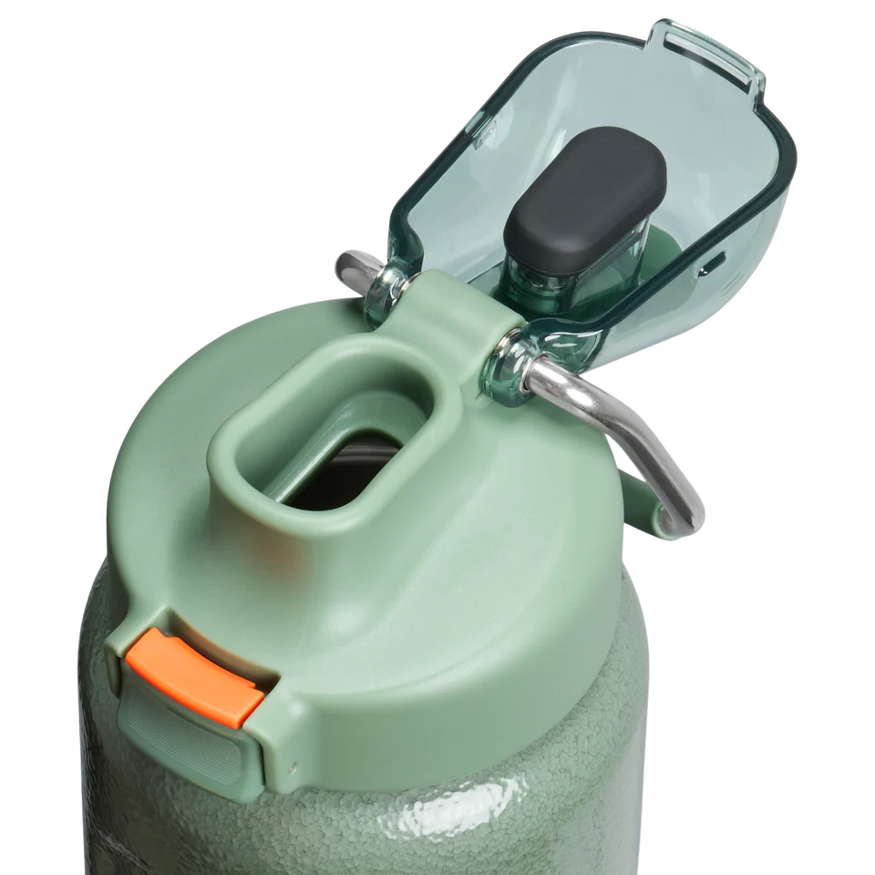 Classic Wellspring Bottle | 0.71L The Wellspring Bottle 0.7L / 24oz - Hammertone Green